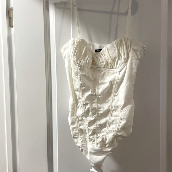 Zara white dreamy mermaid bodysuit. Size M. Like new condition - Picture 1 of 2
